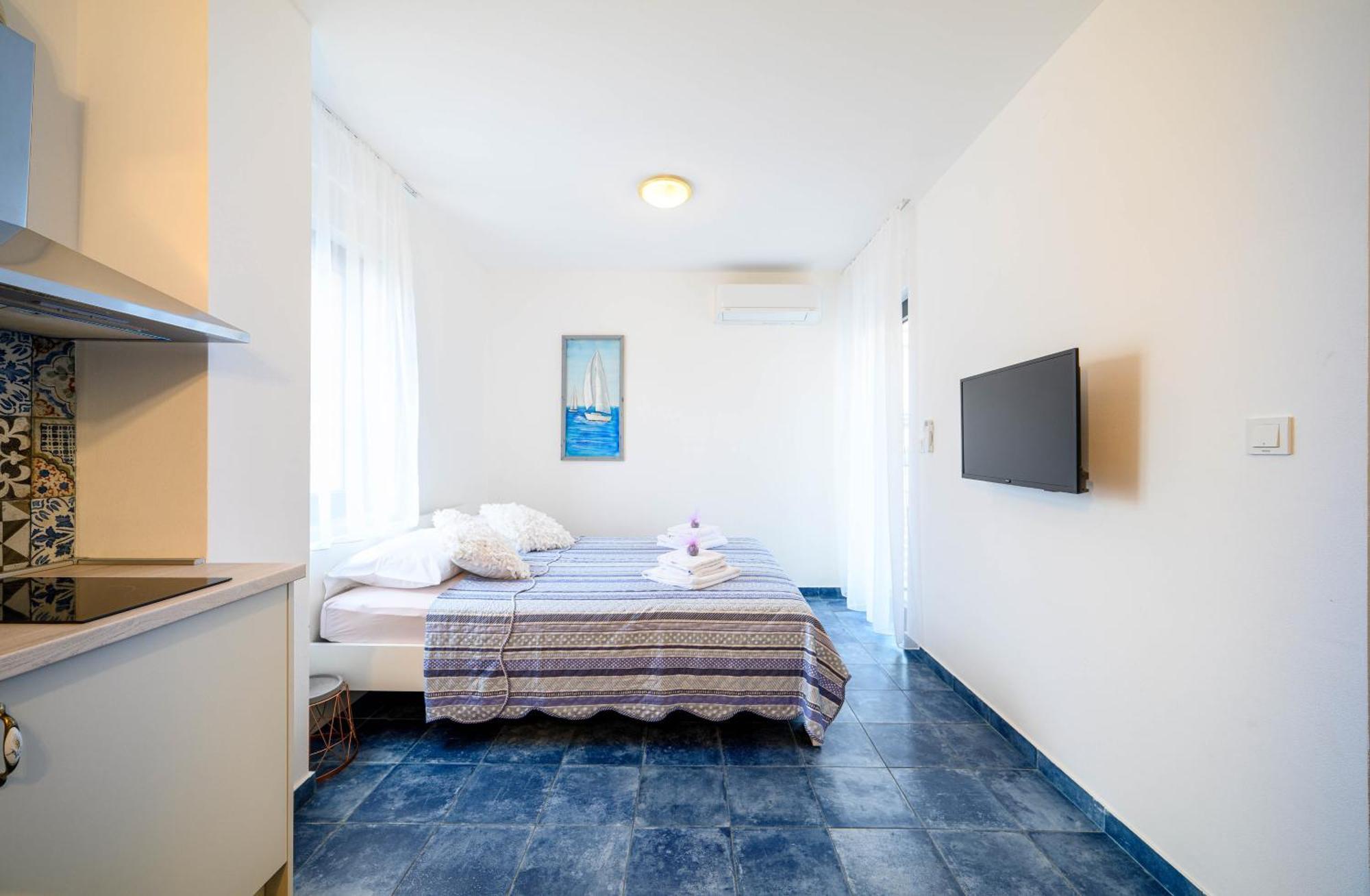 Ledunis Apartment Sibenik Room photo